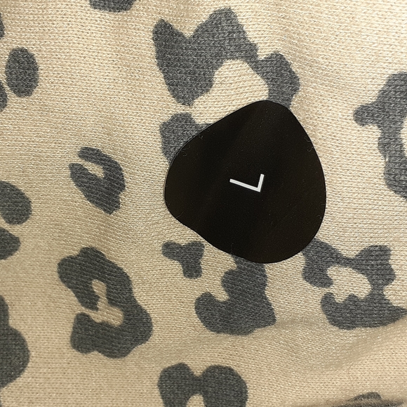 🆕 💞 Tilly's Full Tilt Hoodie Sweater - Picture 9 of 10